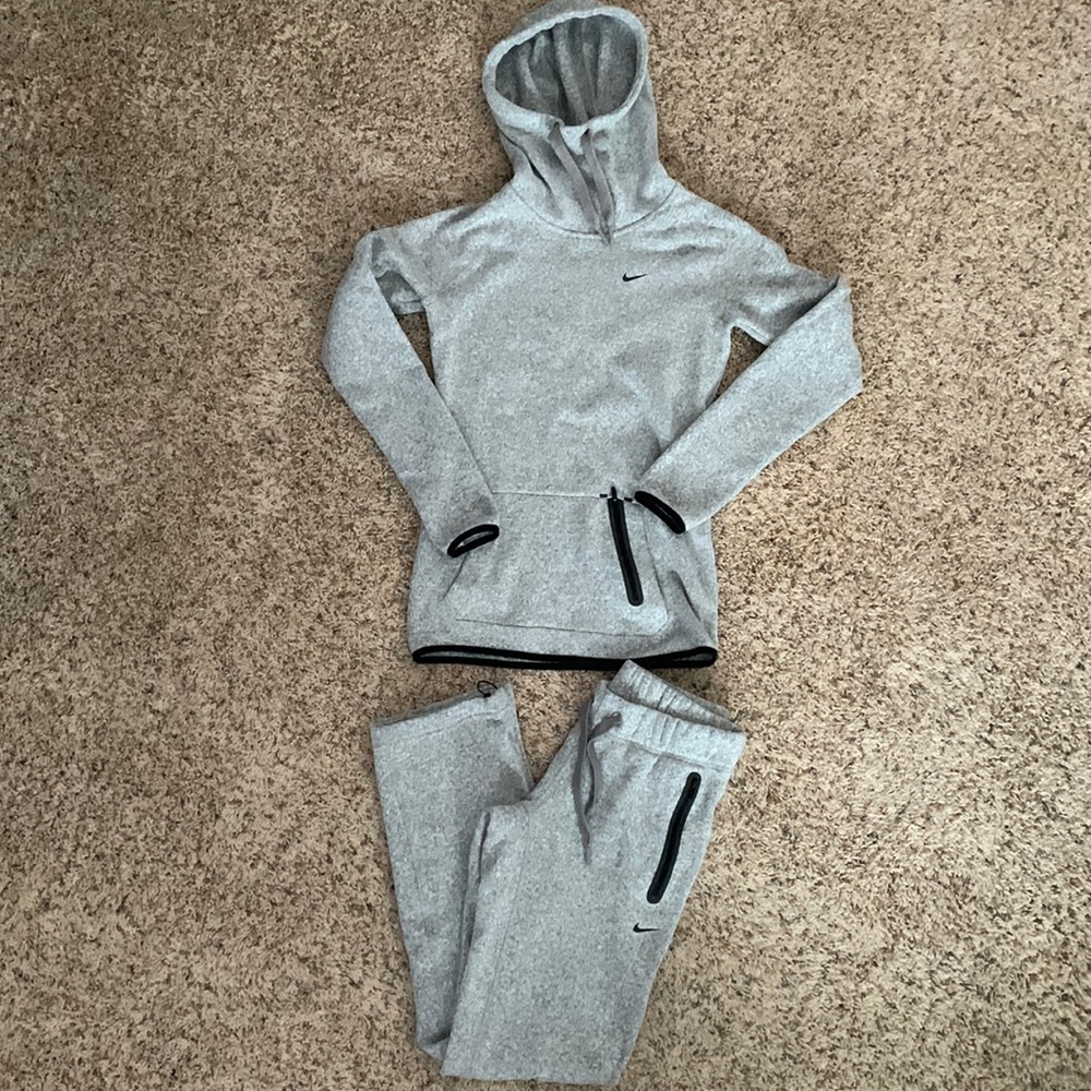 Nike Matching Sweatsuit, Size Small, Very Gently Worn